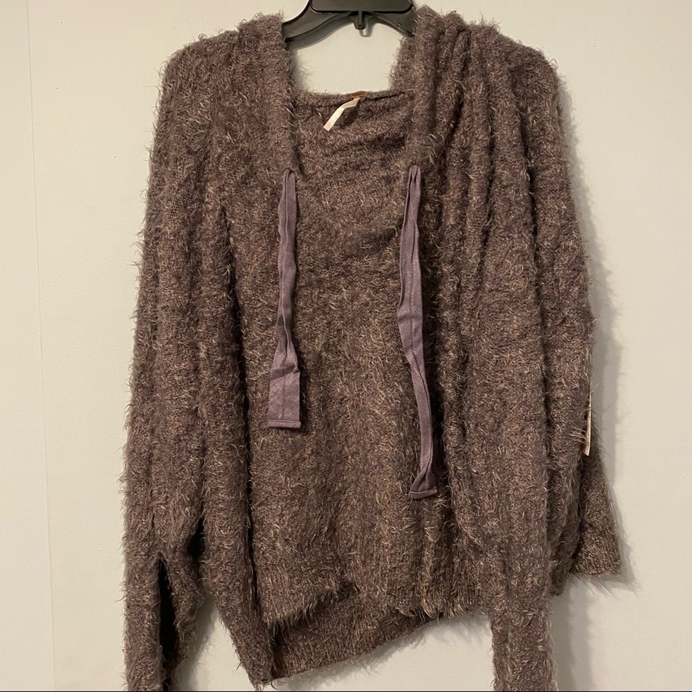 NWT FREE PEOPLE FUZZY SWEATER!